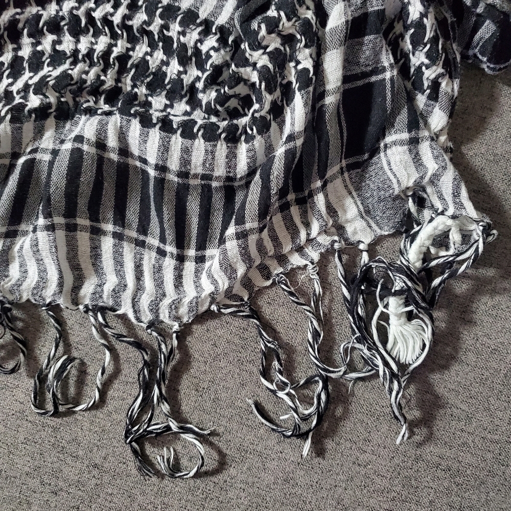 Scarf - Picture 2 of 2